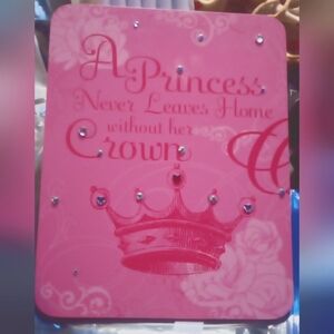 A princess never leaves without her crown wall decor
